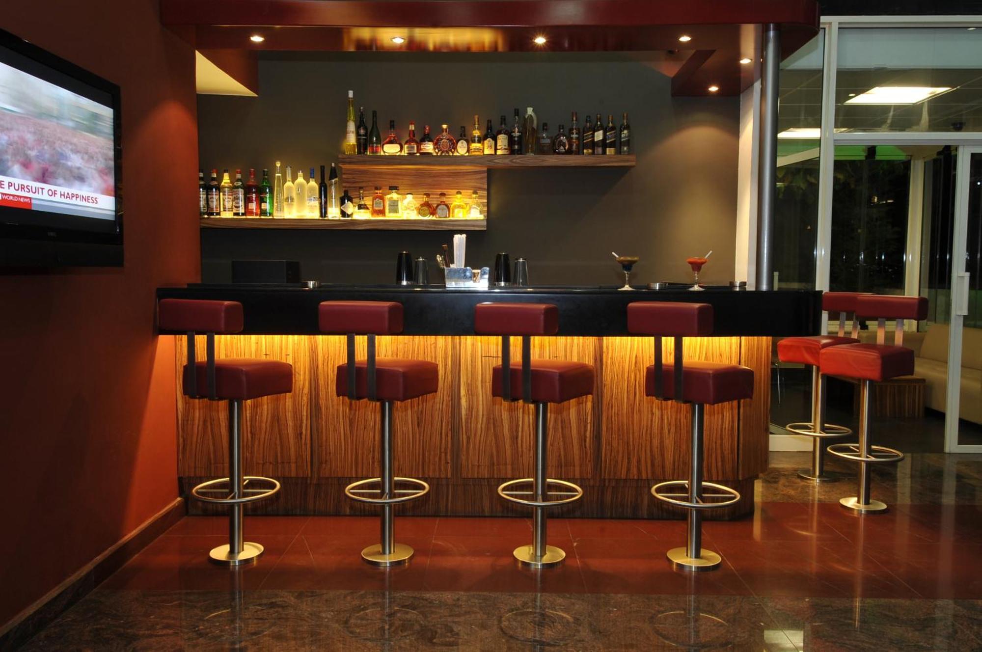 Suite Hotel Chrome - Beiroet Buitenkant foto